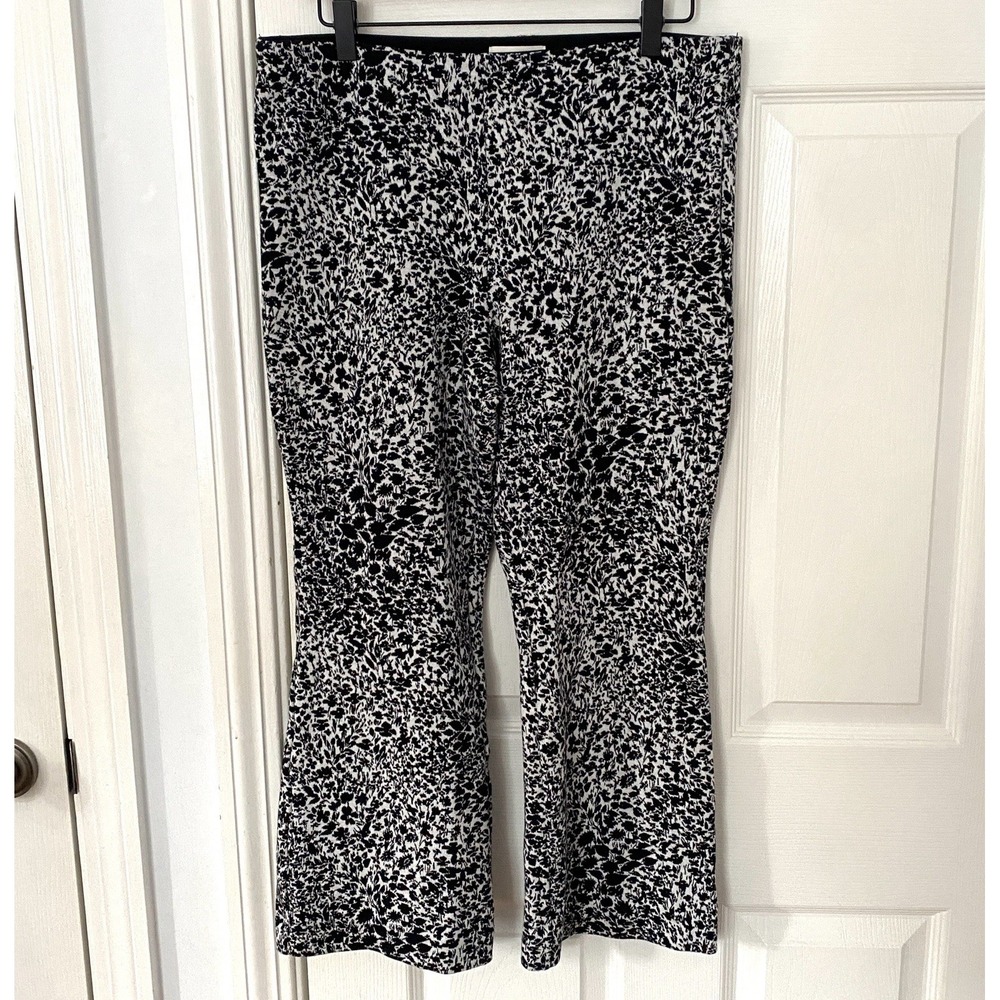 Anthropologie Maeve The Margot Kick-Flare Crop Pants Size‎ Medium Floral Knit - Picture 2 of 9